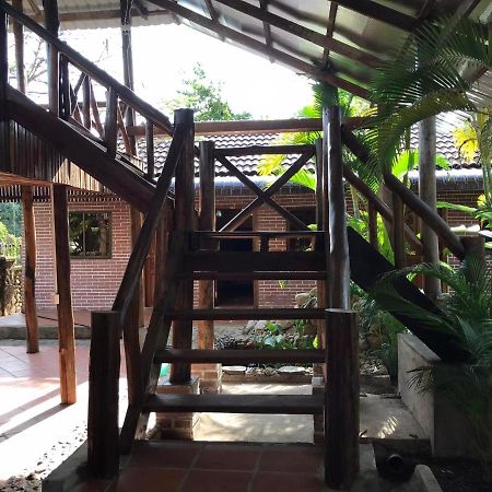 Captain Chim'S Guest House Kep Eksteriør billede